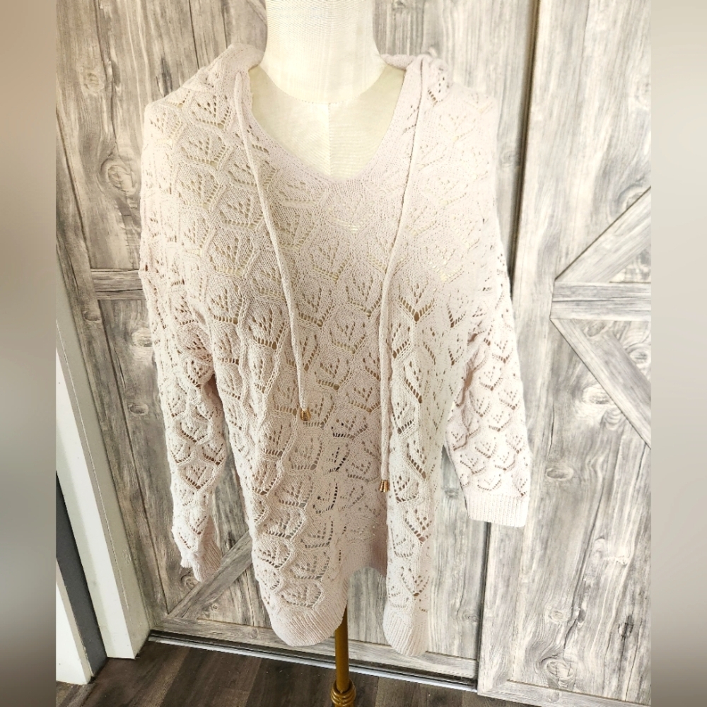 Nicole Miller Cream Knit Sweater